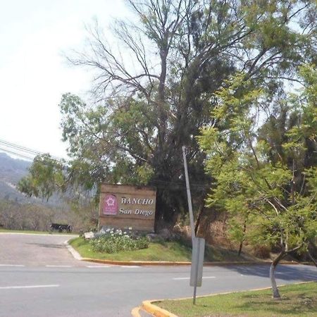 Casa De Descanso En Rancho San Diego Ixtapan De La Salヴィラ エクステリア 写真